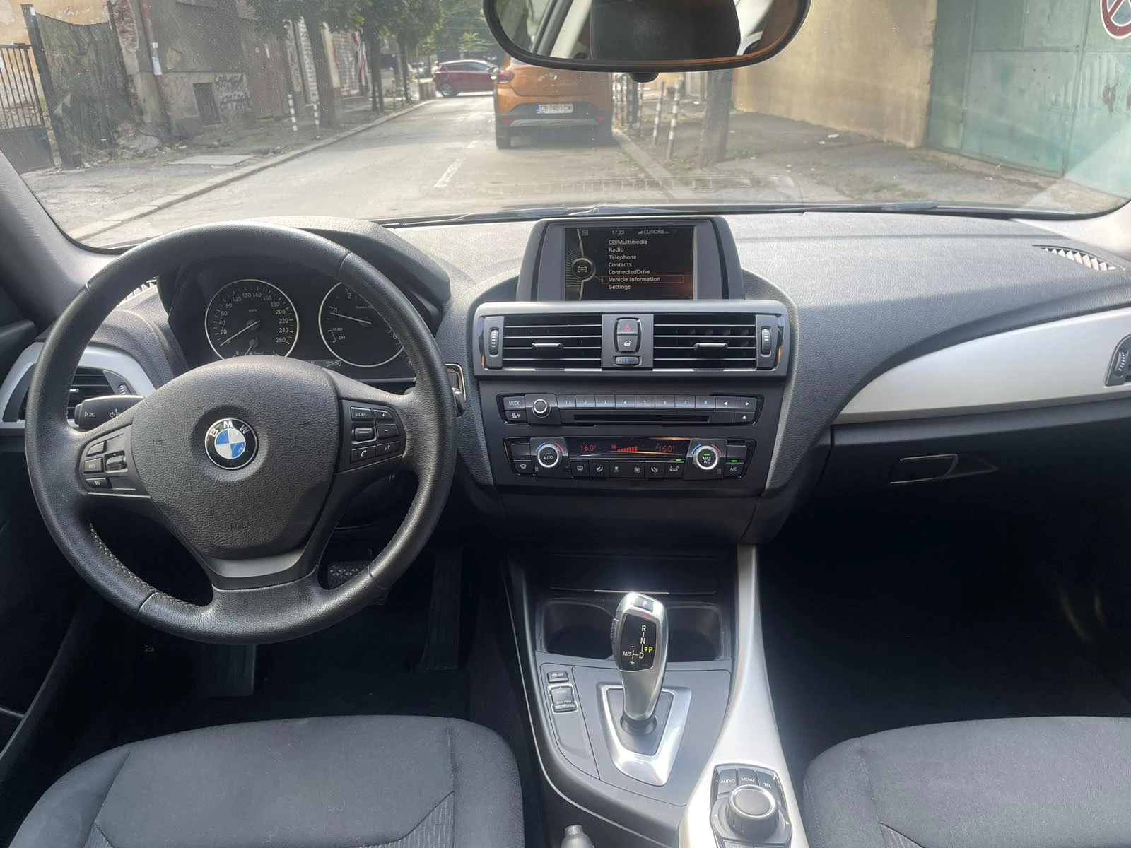 BMW 120 Aвтомат - изображение 8
