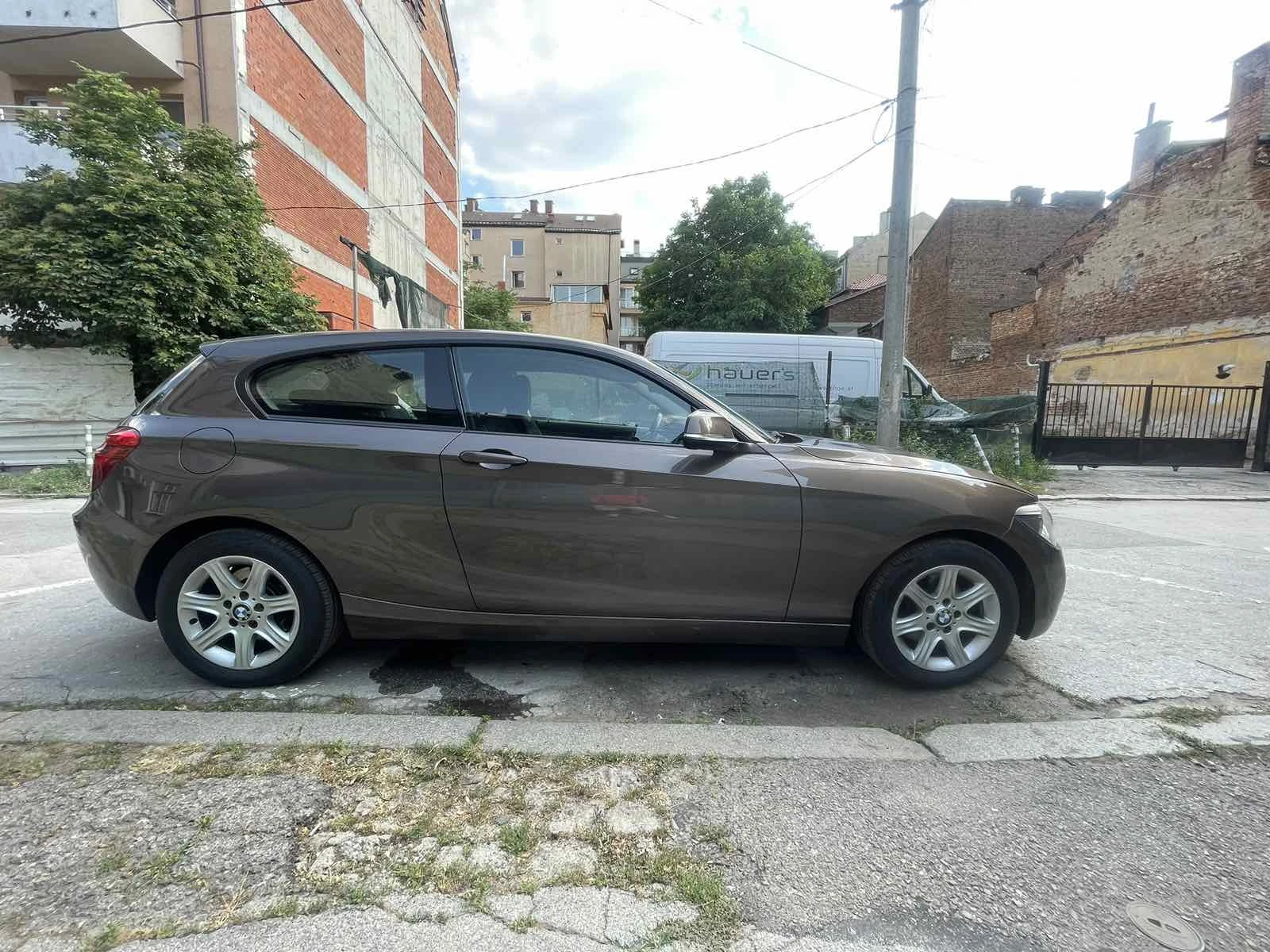 BMW 120 Aвтомат - изображение 2
