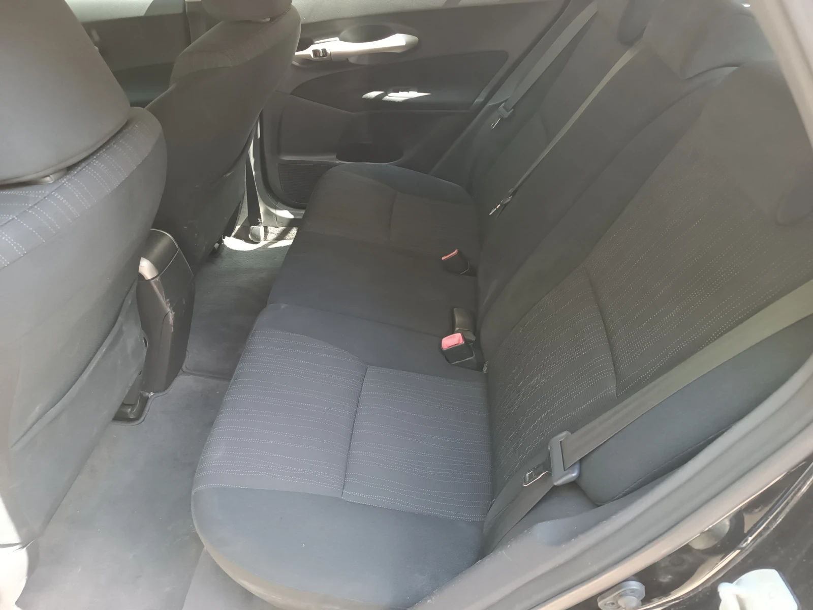 Toyota Auris 1.6 газ/бензин  - изображение 10