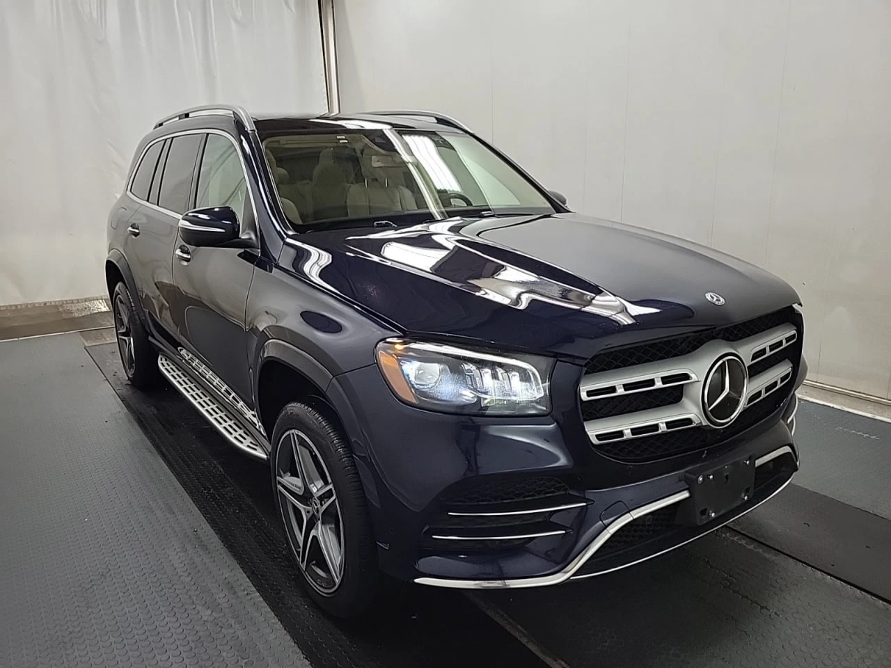 Mercedes-Benz GLS 450 * CARFAX * АВТО КРЕДИТ * ЦЕНА ДО БГ! - изображение 3