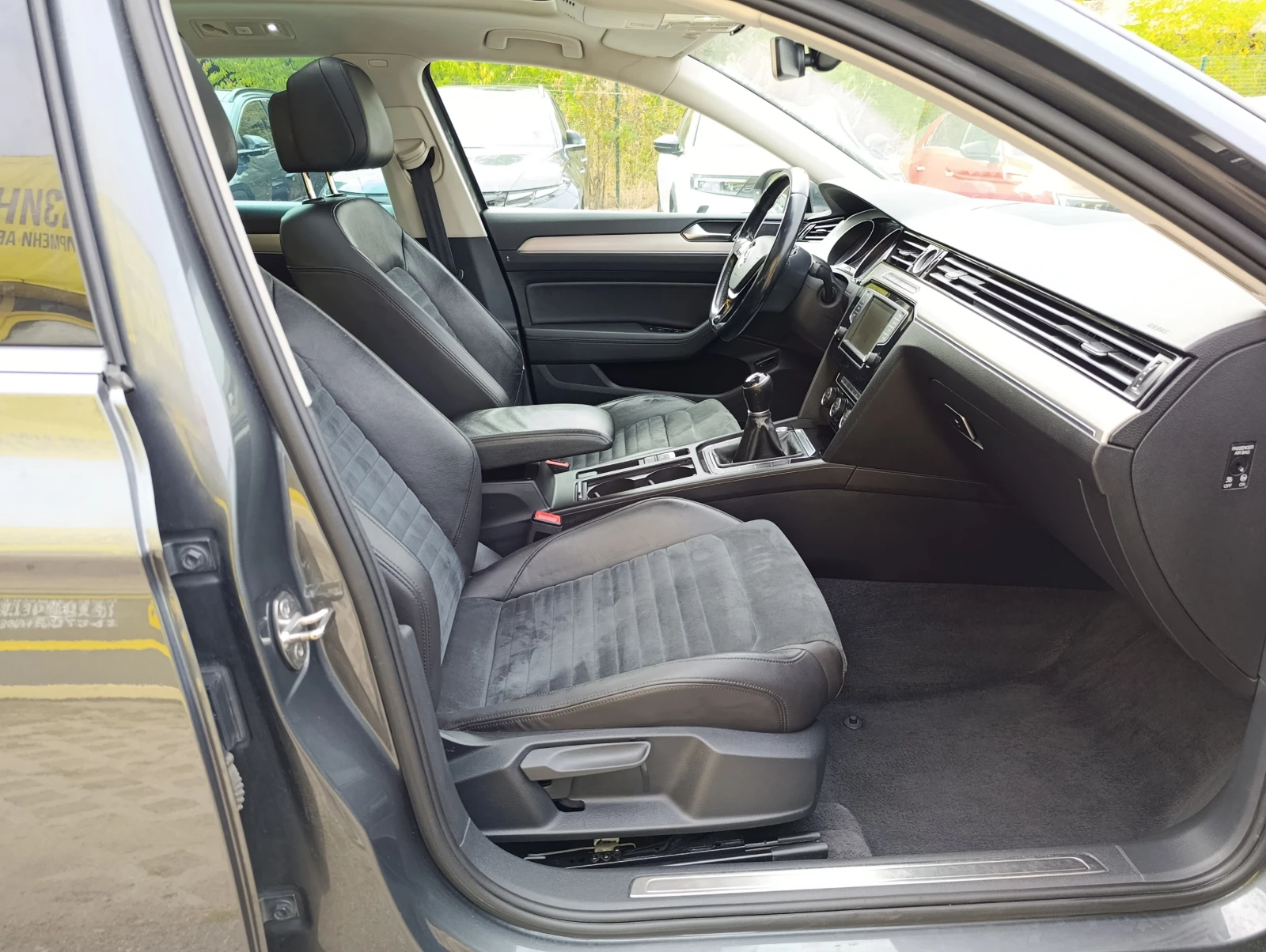 VW Passat 2.0TDI 150кс. HIGHLINE - изображение 10