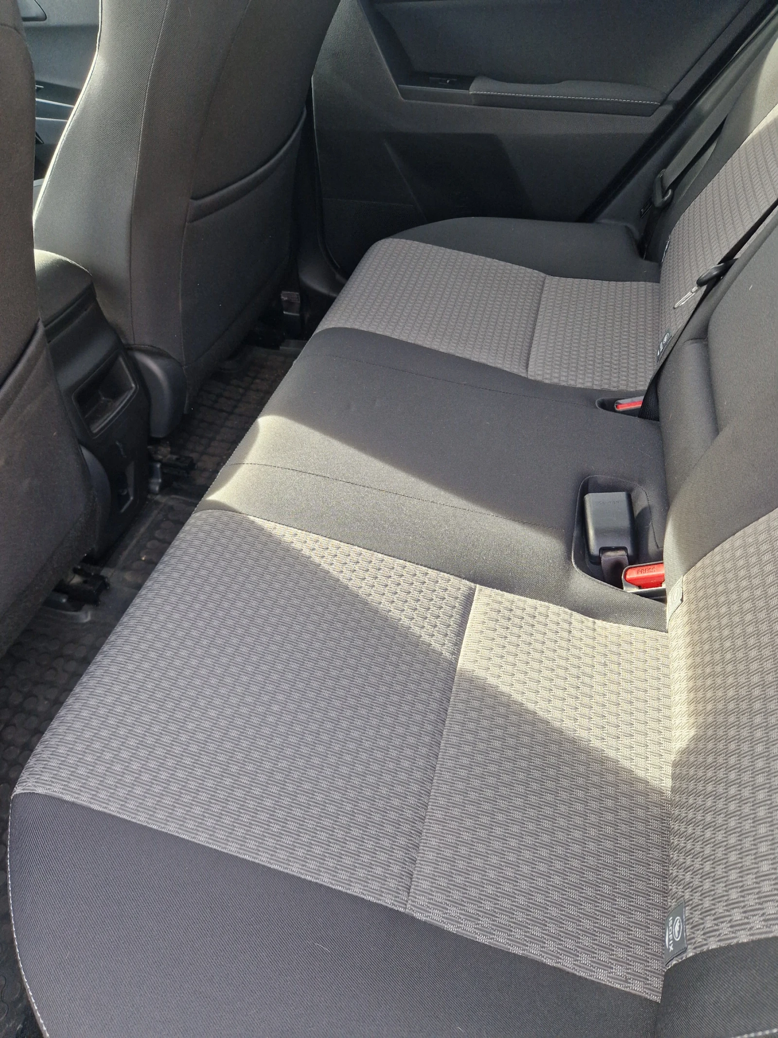 Toyota Auris 1.6 132.ks AGU TM auto Sofia - изображение 9