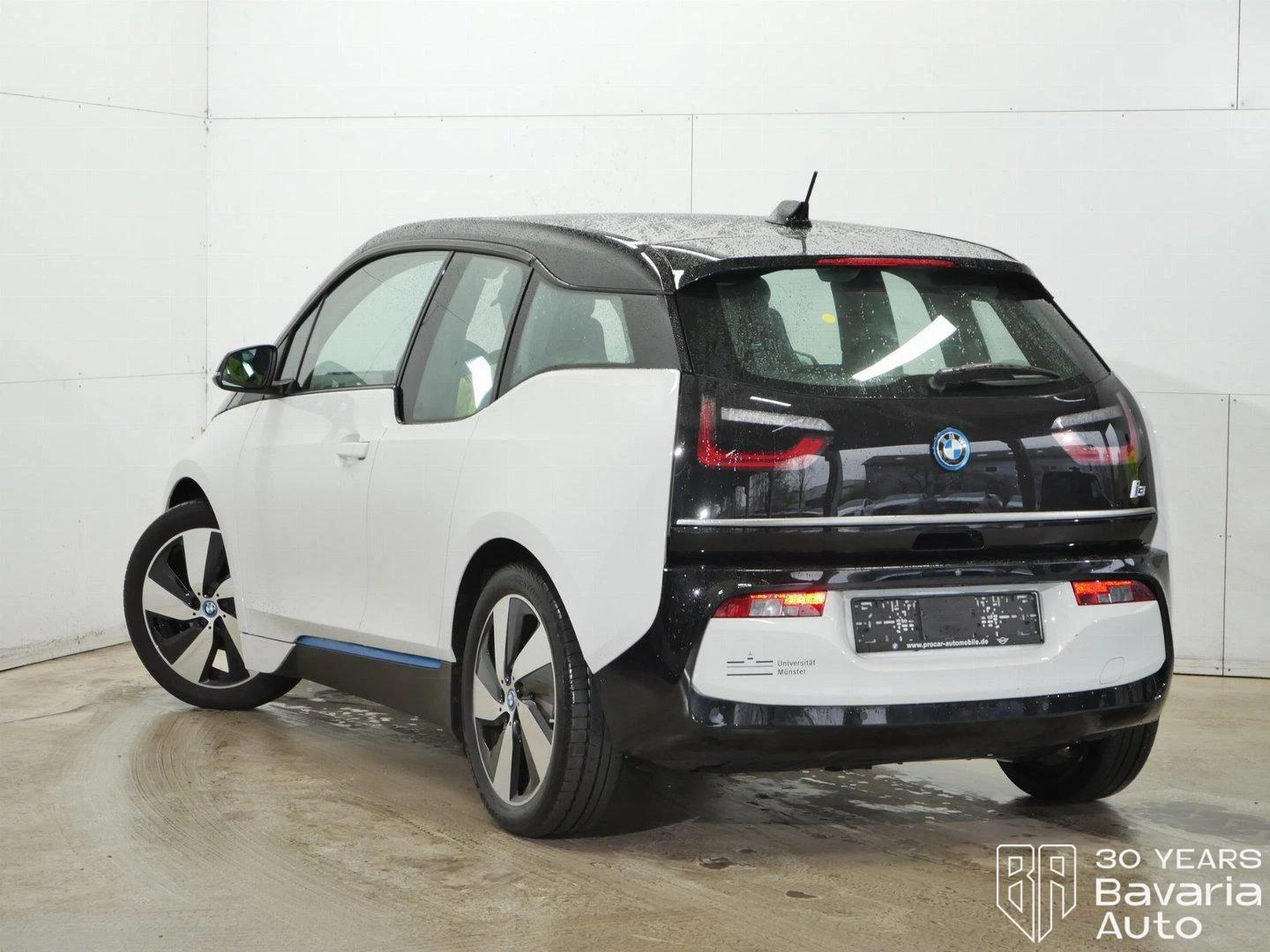 BMW i3 120Ah eDrive - изображение 2