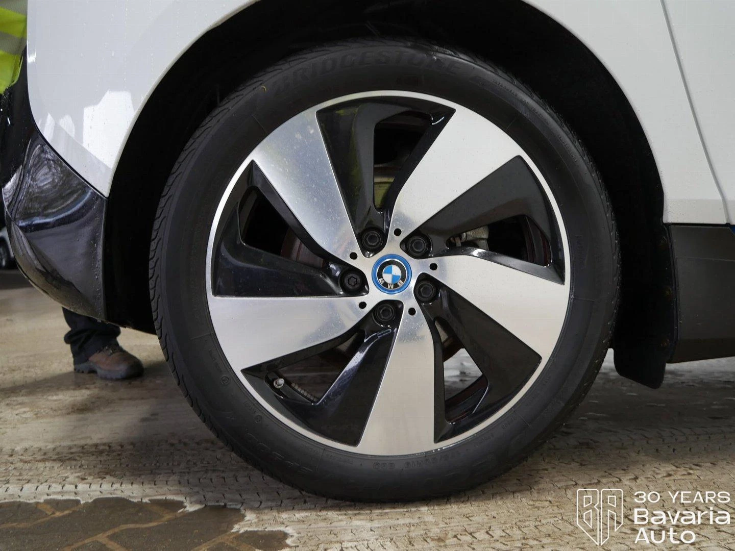 BMW i3 120Ah eDrive | Mobile.bg � ����������� 12
