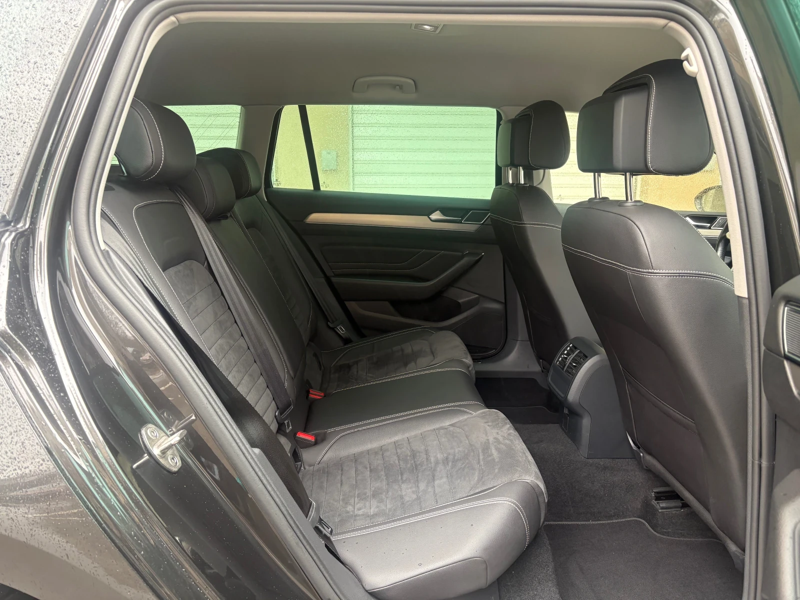 VW Passat Elegance, Digital, История, Напълно Обслужен, снимка 13 - Автомобили и джипове - 54064528