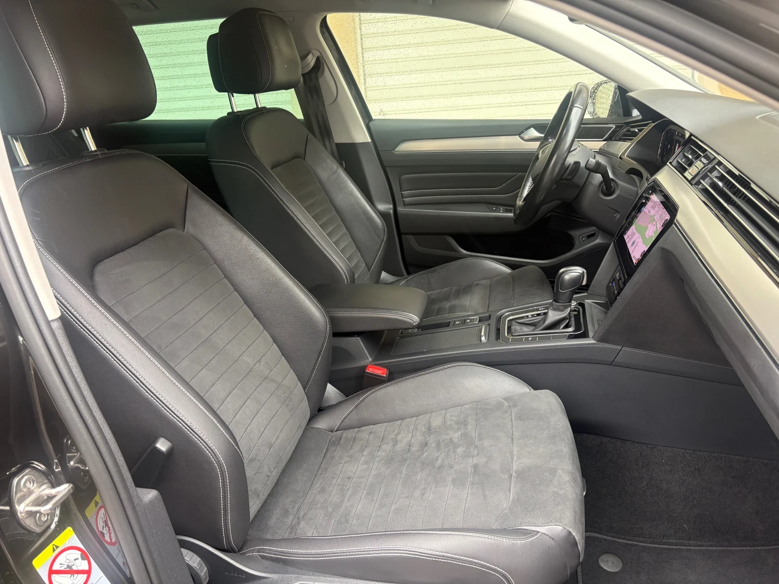 VW Passat Elegance, Digital, История, Напълно Обслужен, снимка 10 - Автомобили и джипове - 54064528