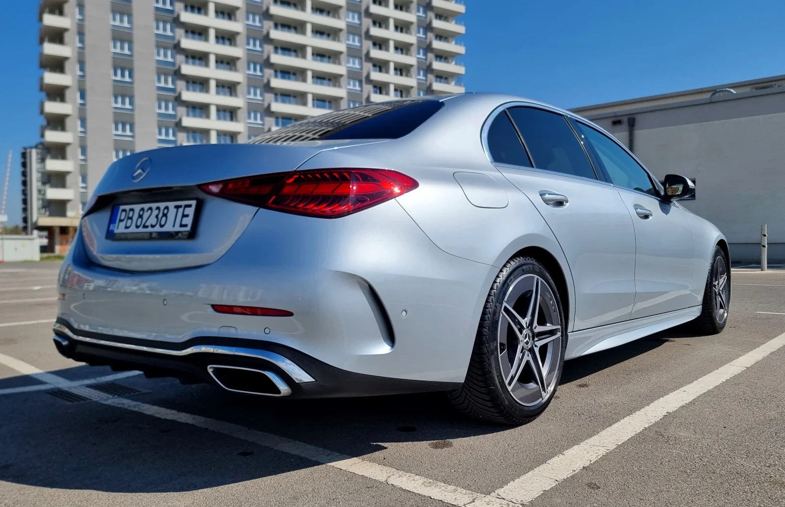 Mercedes-Benz C 180 AMG 360 MEMORY DISTRONIC+ , снимка 4 - Автомобили и джипове - 54172629