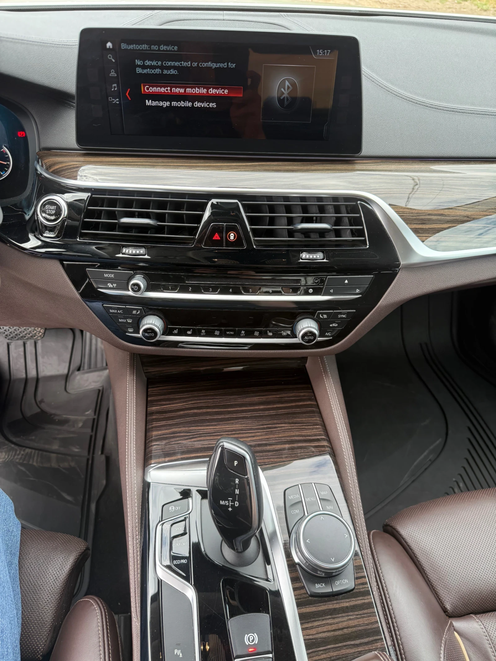 BMW 530 xDrive Luxury Line, снимка 8 - Автомобили и джипове - 54655851