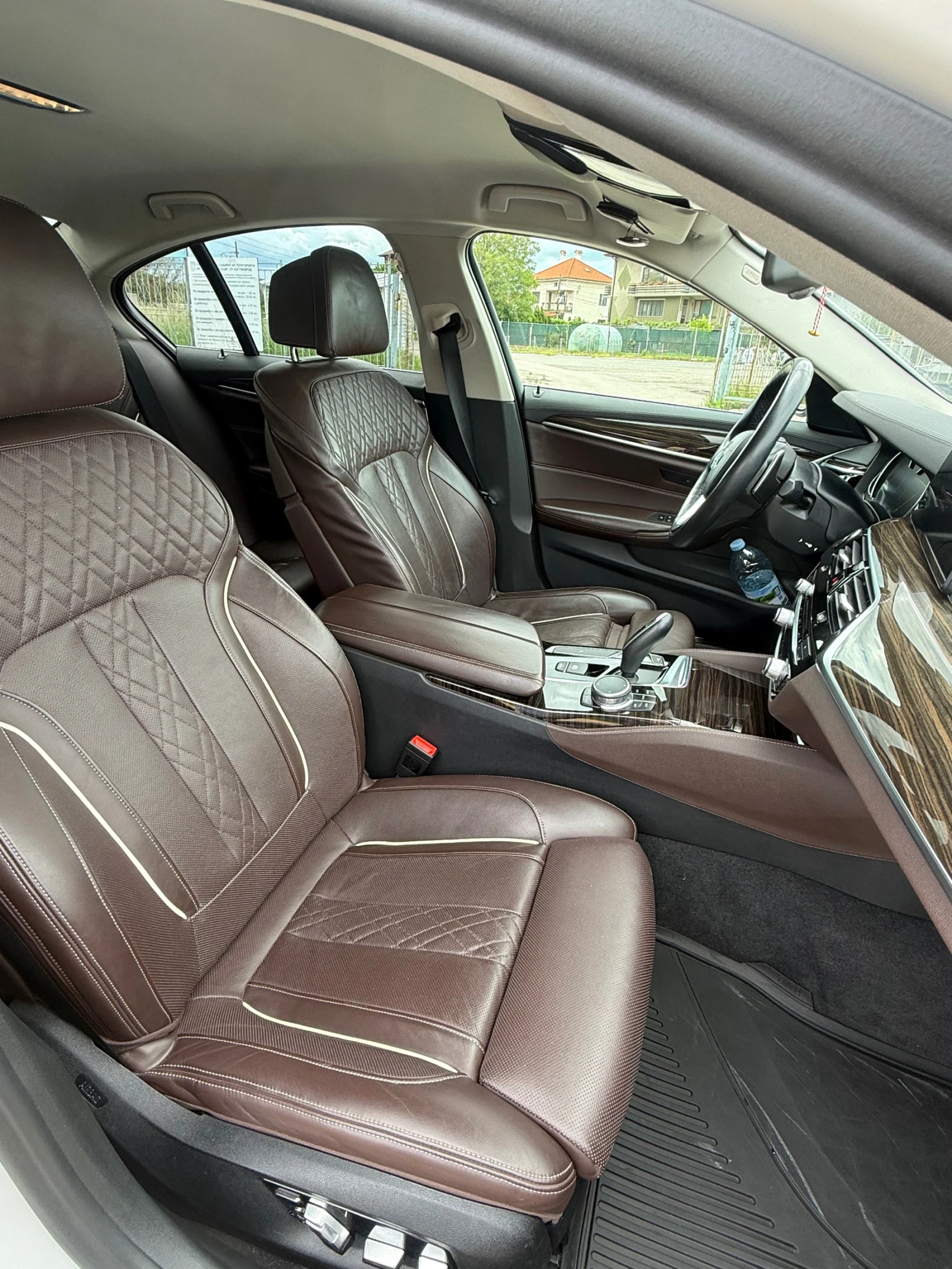 BMW 530 xDrive Luxury Line, снимка 10 - Автомобили и джипове - 54655851