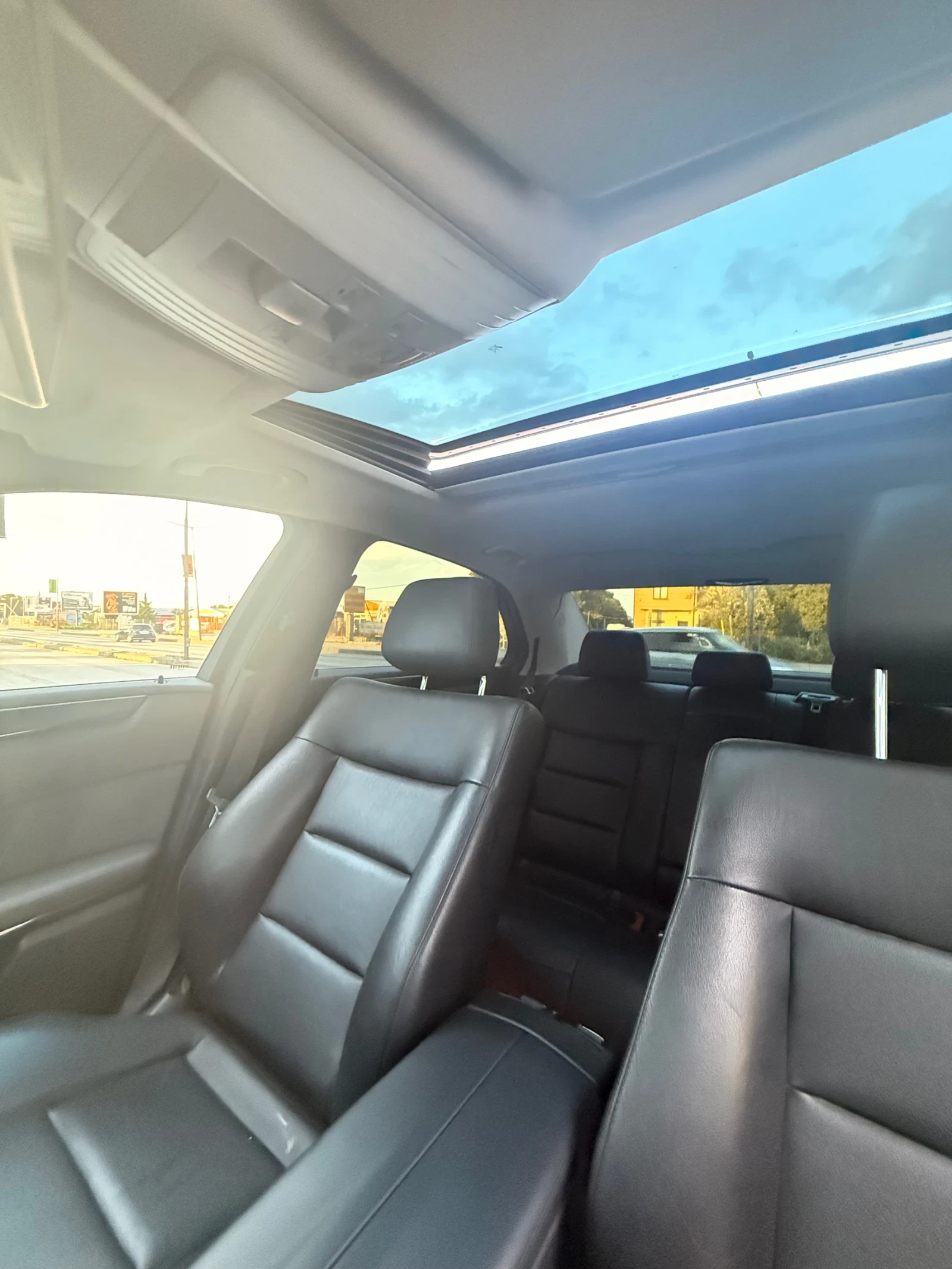 Mercedes-Benz E 350, снимка 13 - Автомобили и джипове - 55064607