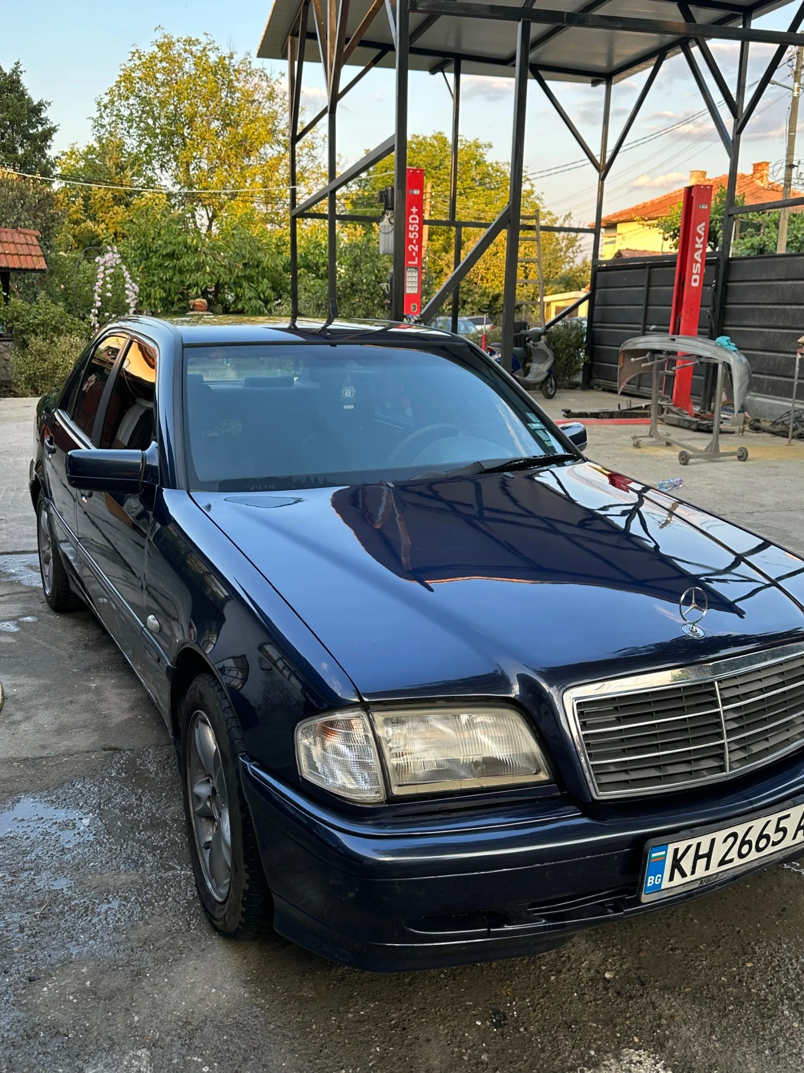Mercedes-Benz C 180