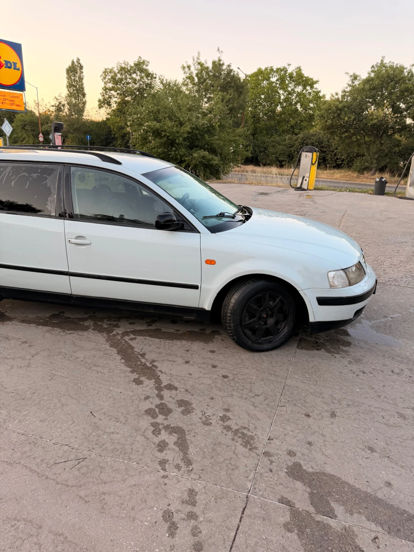 VW Passat, снимка 7 - Автомобили и джипове - 55878932