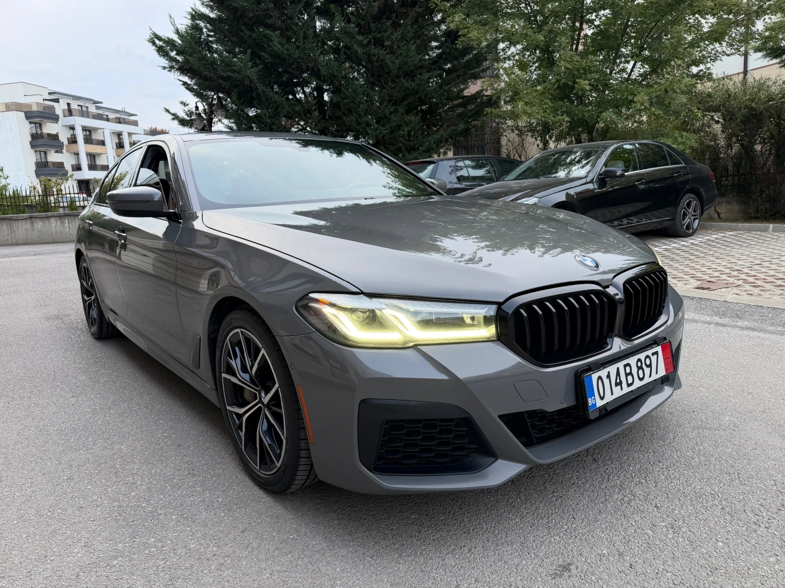 BMW 540 Nardo Gray/Soft close/Обдухване, снимка 3 - Автомобили и джипове - 56183812