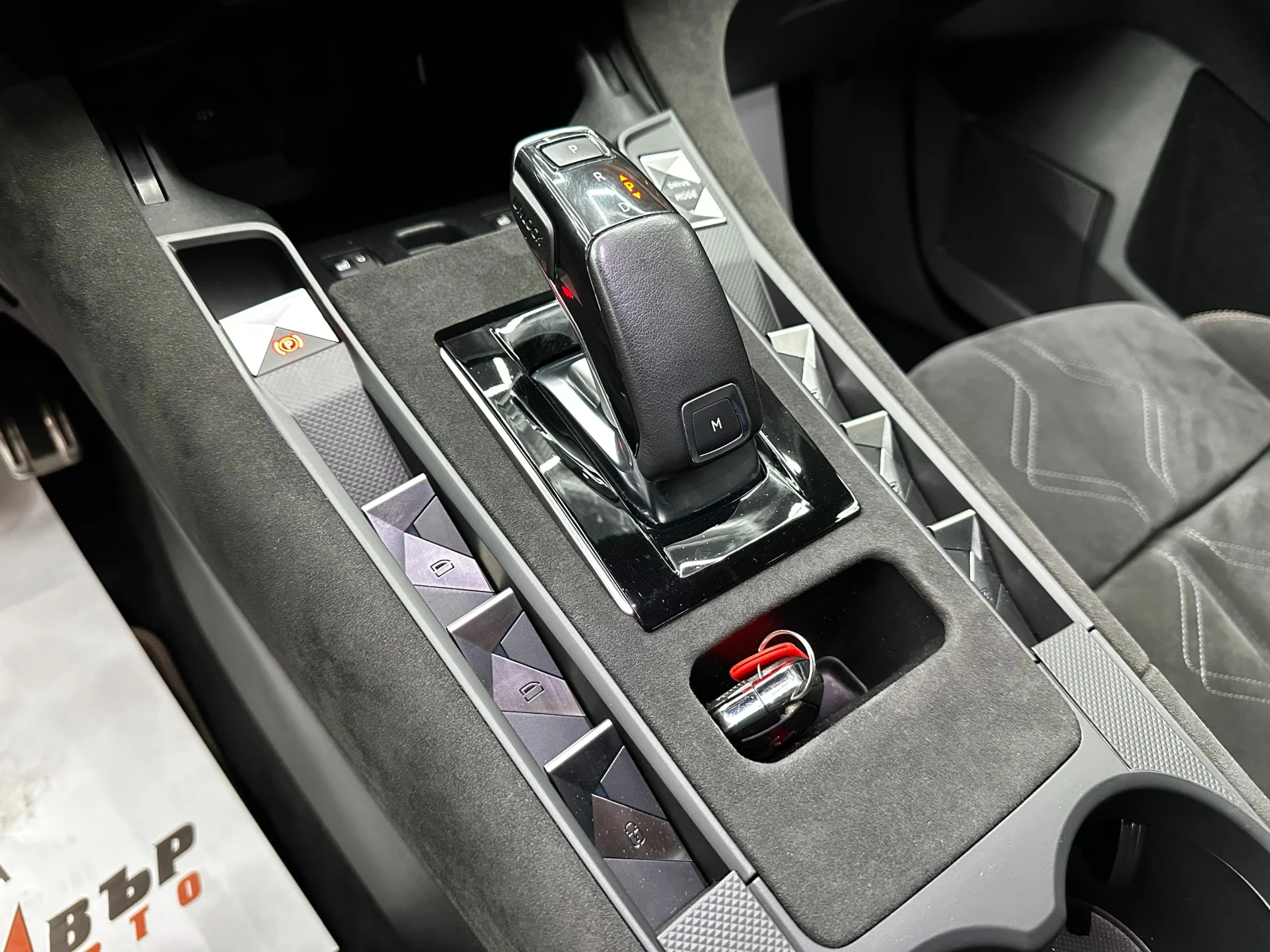 Citroen DS7 2.0d 180 EAT8 PERFORMANCE LINE+ , снимка 11 - Автомобили и джипове - 56328216