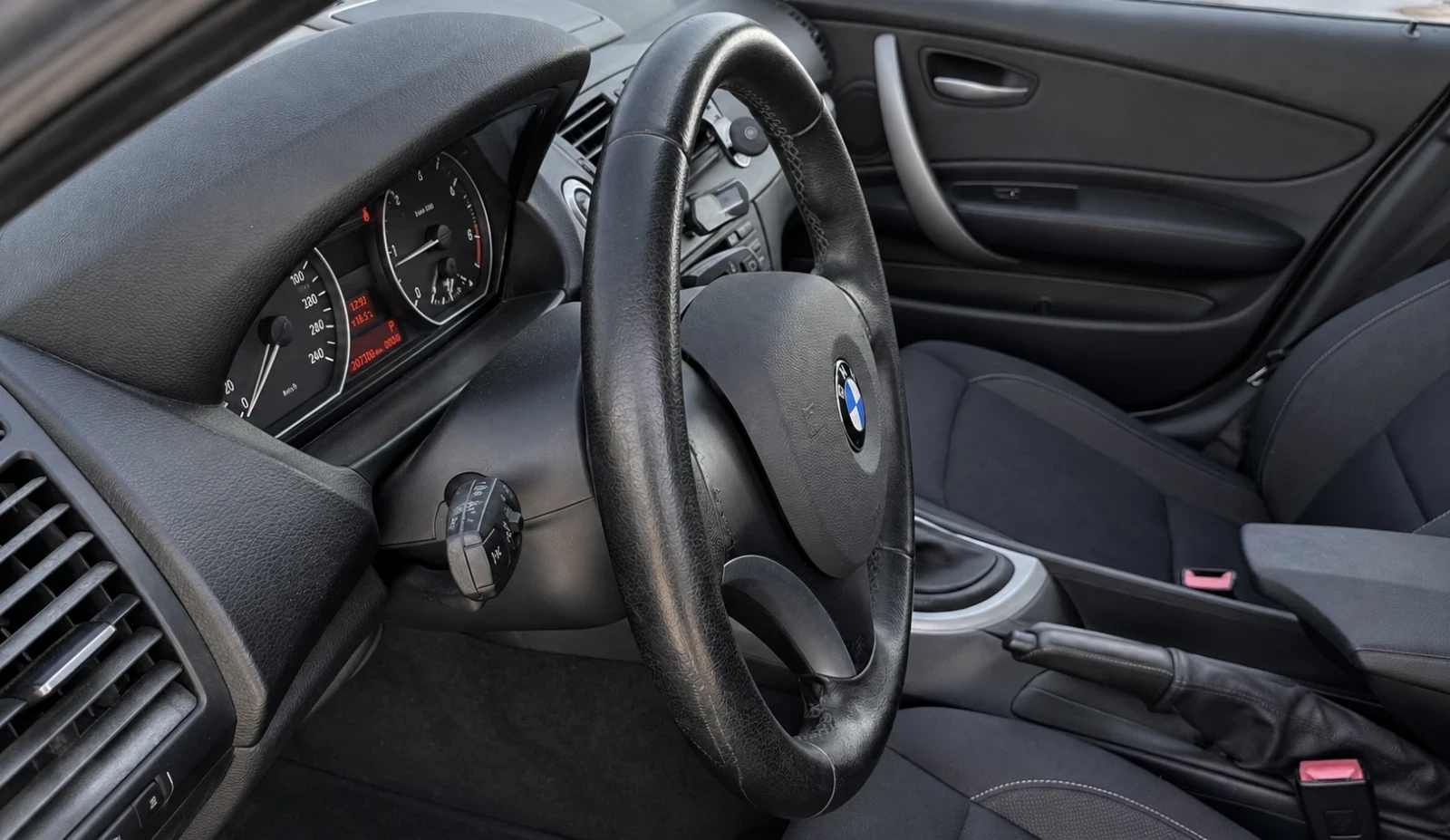 BMW 120 * АВТОМАТ* , снимка 10 - Автомобили и джипове - 56642207