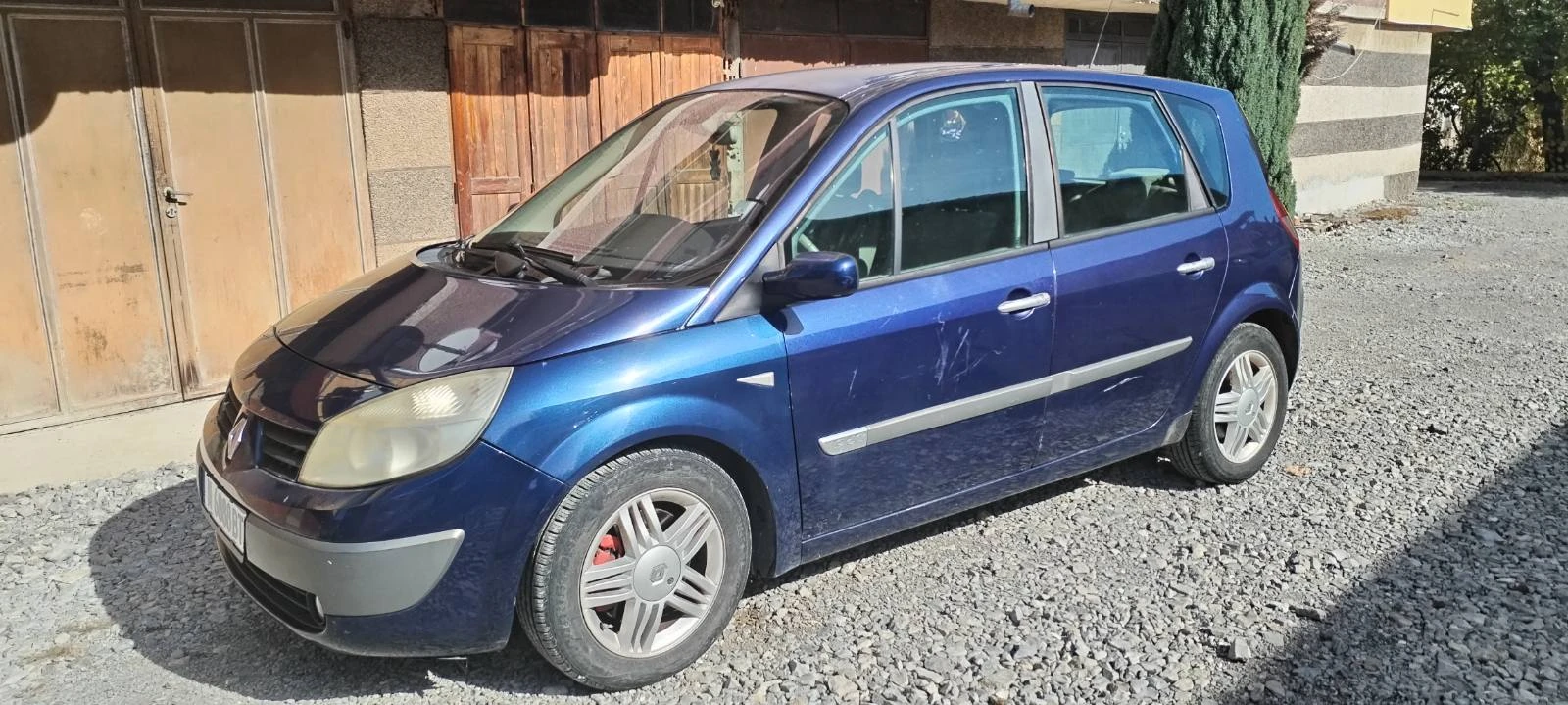 Renault Scenic, снимка 4 - Автомобили и джипове - 56638185