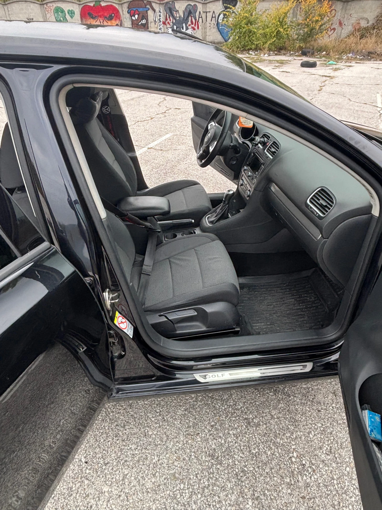 VW Golf, снимка 6 - Автомобили и джипове - 56649357