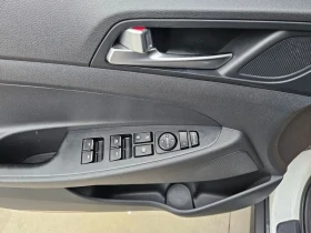 Hyundai Tucson 2.0 - САМО 30% АВАНС, снимка 12