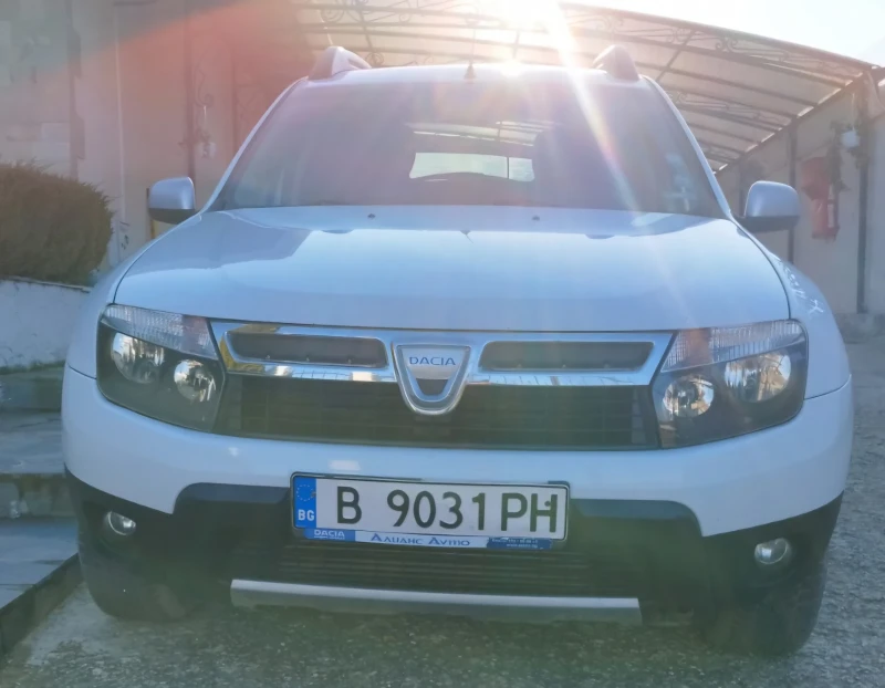 Dacia Duster, снимка 3 - Автомобили и джипове - 49016264