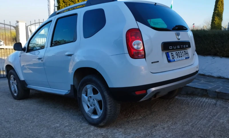 Dacia Duster, снимка 5 - Автомобили и джипове - 49016264