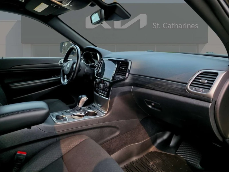 Jeep Grand cherokee * Laredo * CARFAX * ЦЕНА ДО БГ, снимка 14 - Автомобили и джипове - 53261019