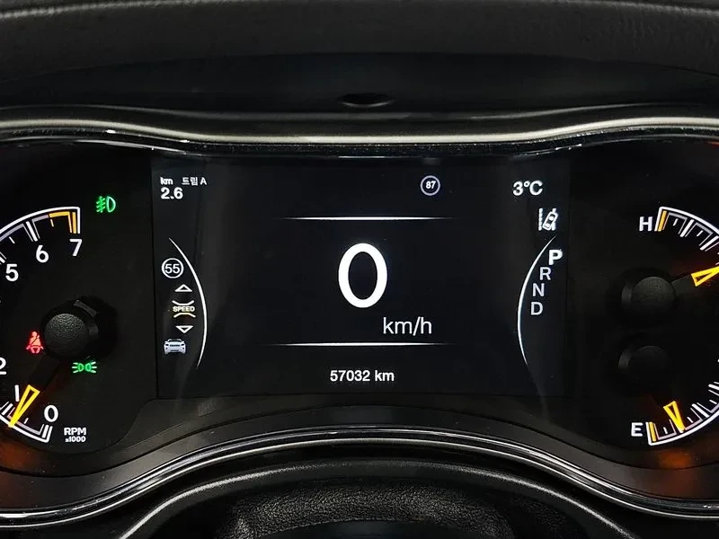 Jeep Grand cherokee ОЧАКВАН ВНОС Overland 57К км. ВИДЕО, снимка 7 - Автомобили и джипове - 54059190