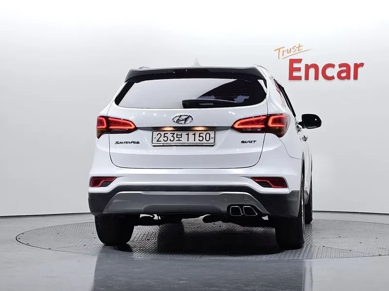 Hyundai Santa fe 2.0, снимка 4 - Автомобили и джипове - 54256604