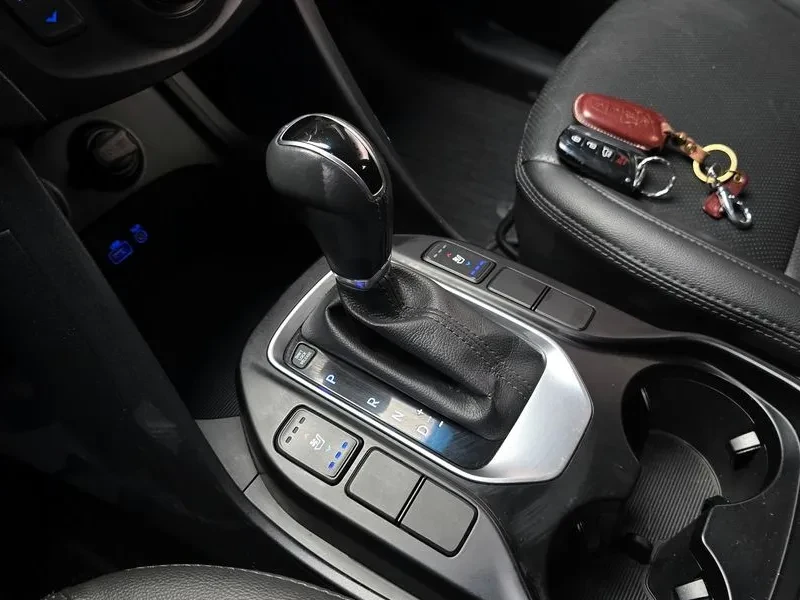 Hyundai Santa fe 2.0, снимка 9 - Автомобили и джипове - 54256604