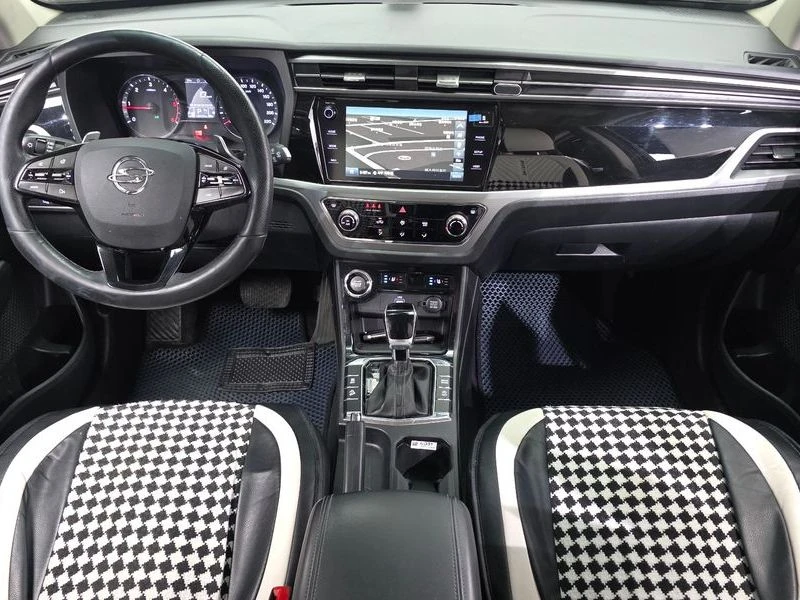 SsangYong Korando 1.6 673910 Automatic, снимка 7 - Автомобили и джипове - 55749609