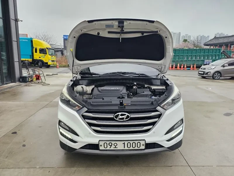 Hyundai Tucson 2.0 - САМО 30% АВАНС, снимка 5 - Автомобили и джипове - 56065932