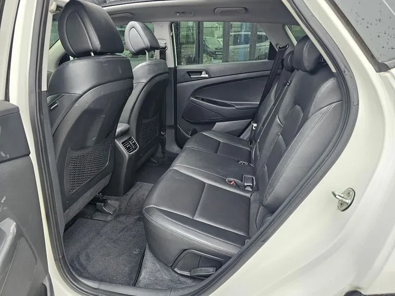 Hyundai Tucson 2.0 - САМО 30% АВАНС, снимка 9 - Автомобили и джипове - 56065932