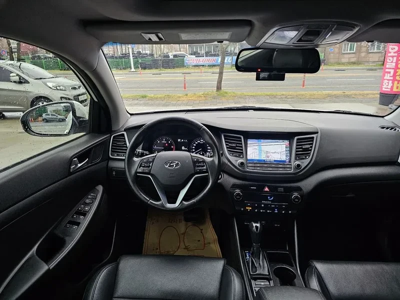 Hyundai Tucson 2.0 - САМО 30% АВАНС, снимка 11 - Автомобили и джипове - 56065932