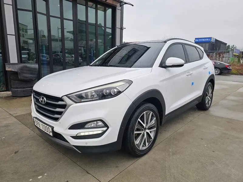 Hyundai Tucson 2.0 - САМО 30% АВАНС
