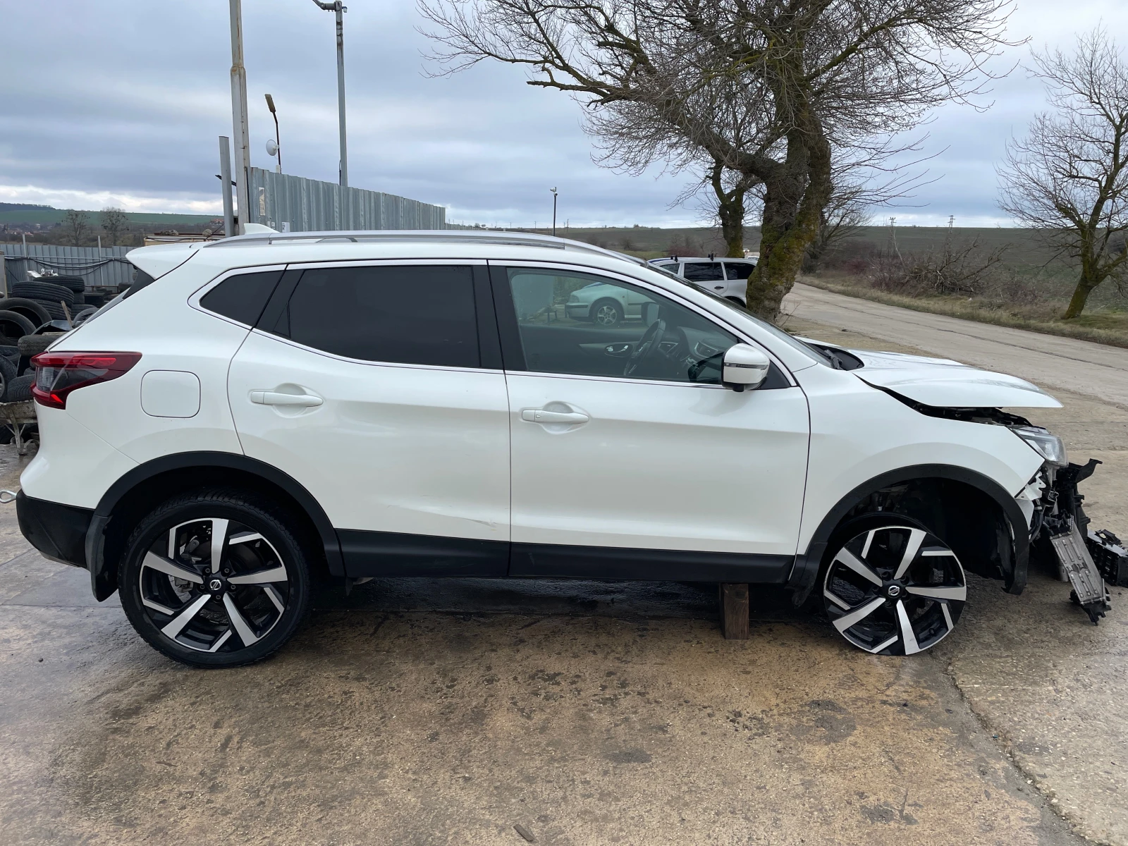 Nissan Qashqai 1.3 DIG-T - изображение 5