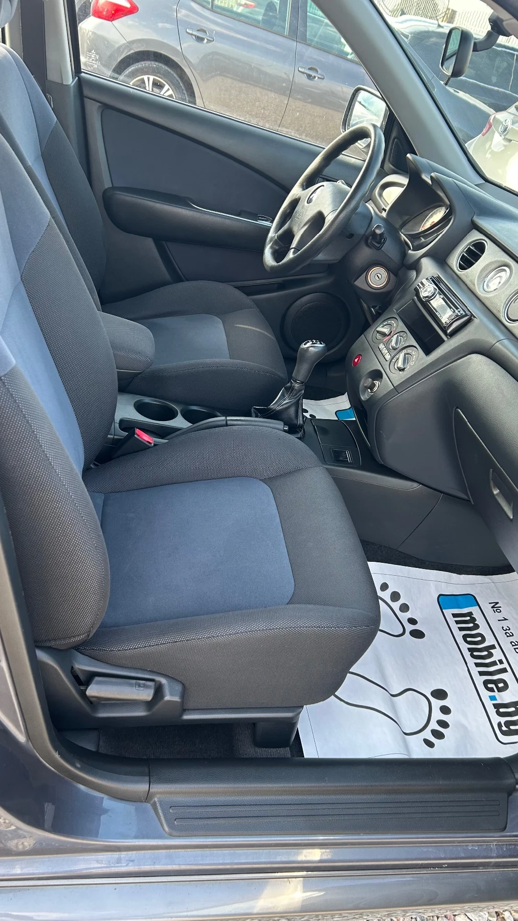 Mitsubishi Outlander 2.0i /4x4/ 111 000км - изображение 10