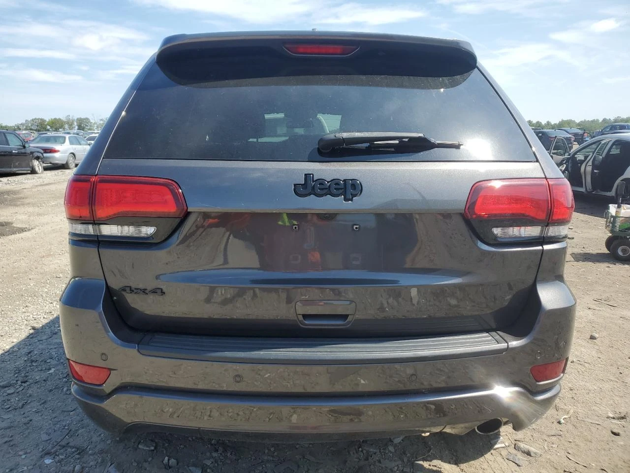 Jeep Grand cherokee LAREDO X* Подгрев* М.Точка* 8ZF* LED* CarPlay*  - изображение 3