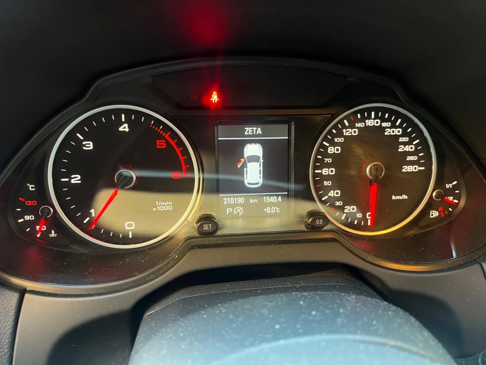 Audi Q5 2.0TDI/190КС/ОЧАКВАН ВНОС/FULL /БЕЗ ЗАБЕЛЕЖКИ - изображение 7