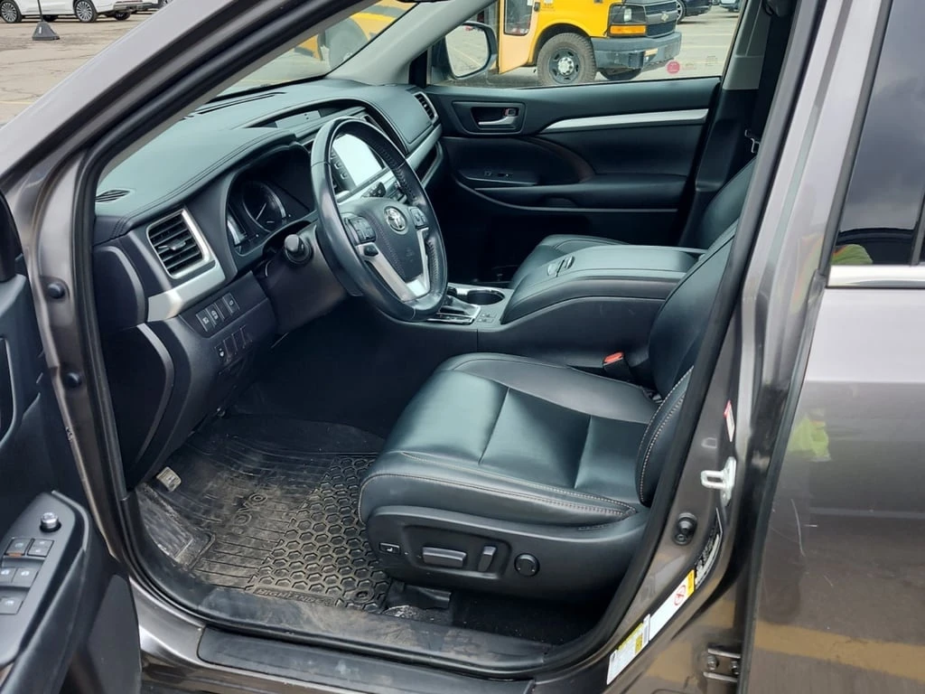 Toyota Highlander * XLE * CARFAX * БЕЗ ПЪРВОНАЧАЛНА ВНОСКА - изображение 5