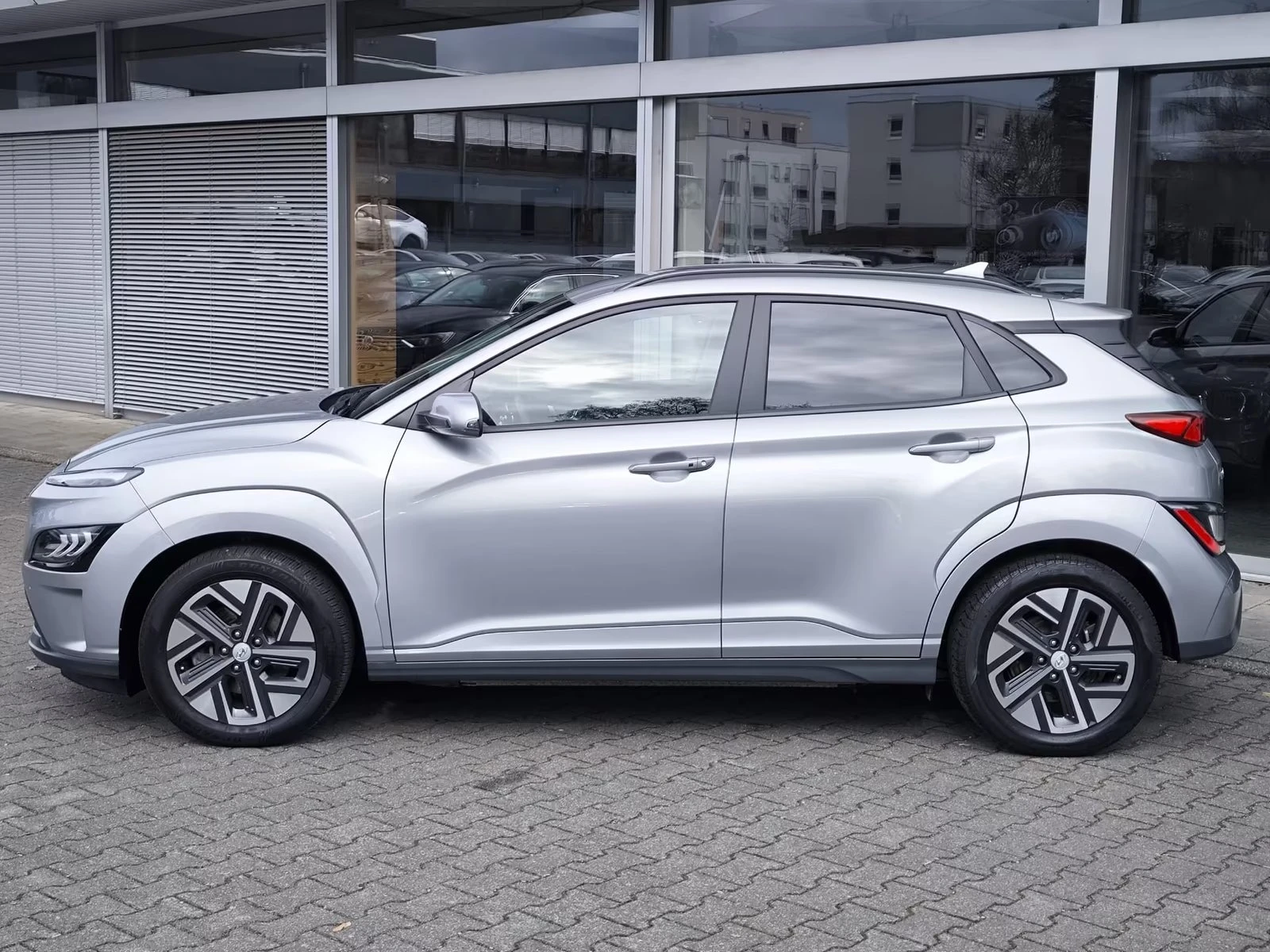 Hyundai Kona Prime, снимка 4 - Автомобили и джипове - 54145004