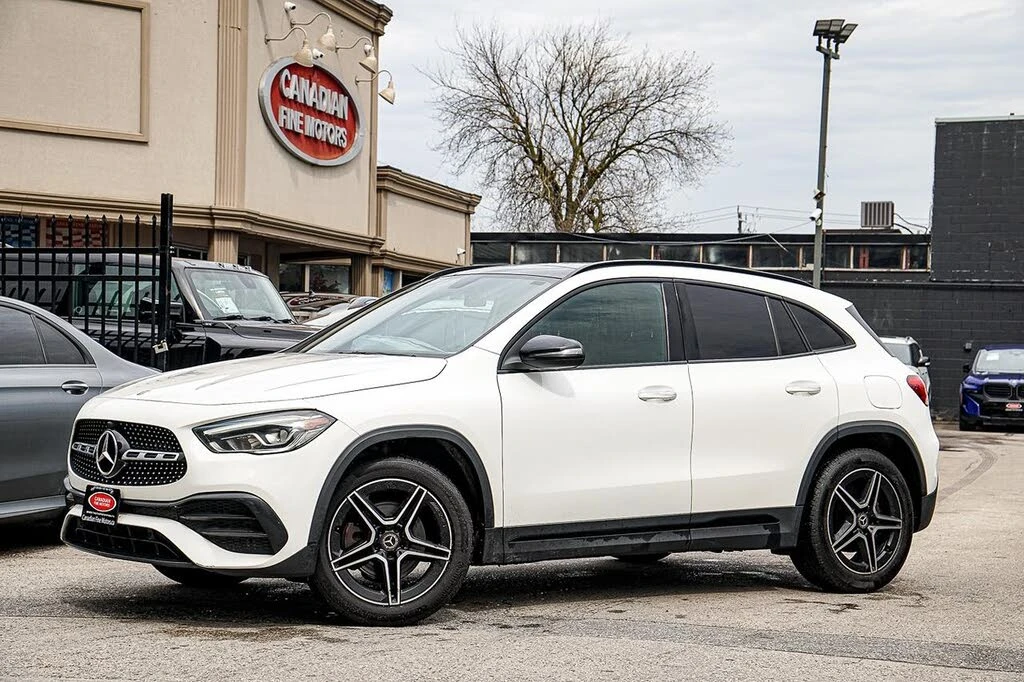 Mercedes-Benz GLA 250 4MATIC* AMG* BURMESTER* CARBON* 360 КАМЕРИ* ПАНО, снимка 2 - Автомобили и джипове - 54355773