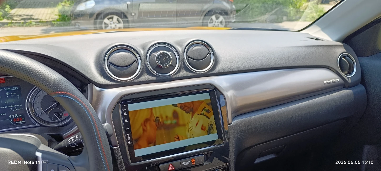 Suzuki Vitara Hybrid, снимка 11 - Автомобили и джипове - 54867448