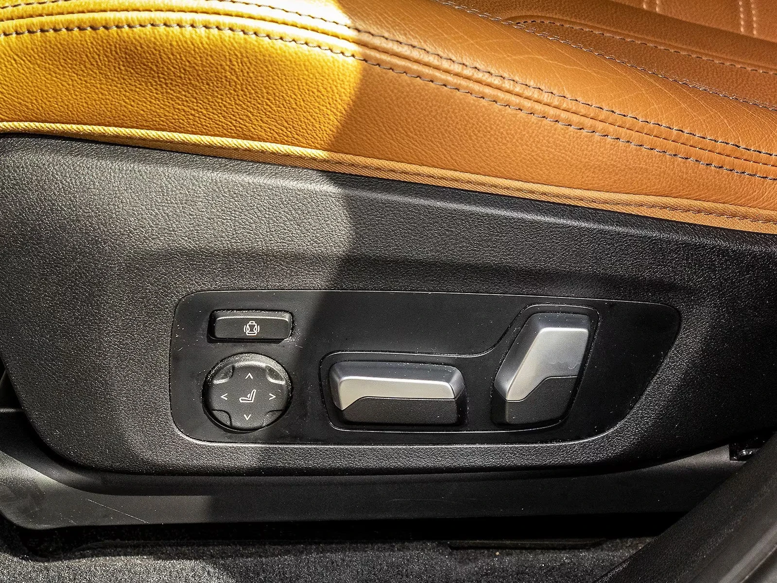 BMW X3 M40i/387HP/LASER/HUD/360/PANO/618z, снимка 14 - Автомобили и джипове - 55310215