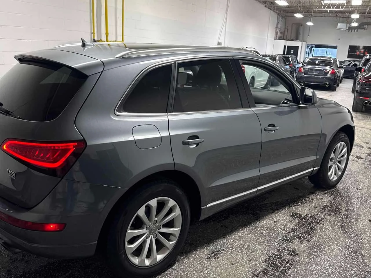 Audi Q5  2.0L Technik / КОЖА / ПАНОРАМА / ЗАДНА КАМЕРА , снимка 4 - Автомобили и джипове - 55615225