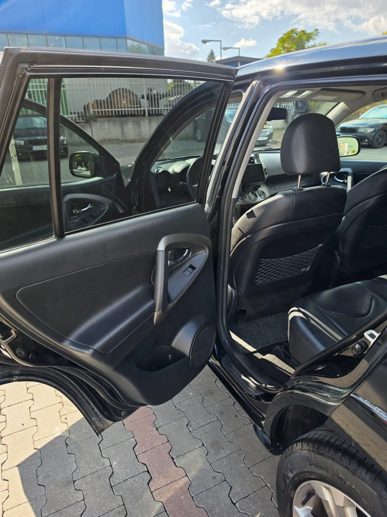 Toyota Rav4 2.2 D-CAT , снимка 16 - Автомобили и джипове - 56365297
