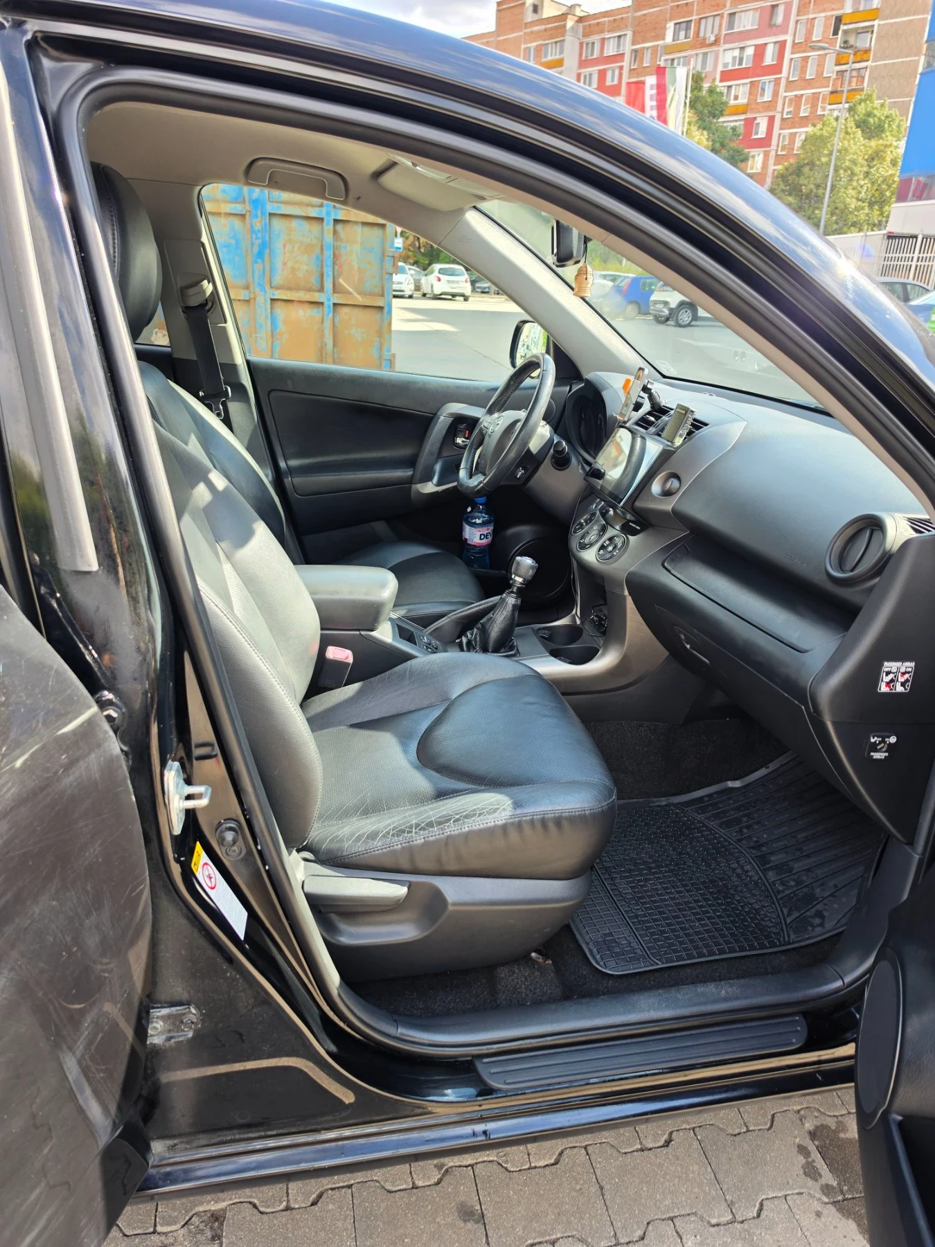 Toyota Rav4 2.2 D-CAT , снимка 17 - Автомобили и джипове - 56365297