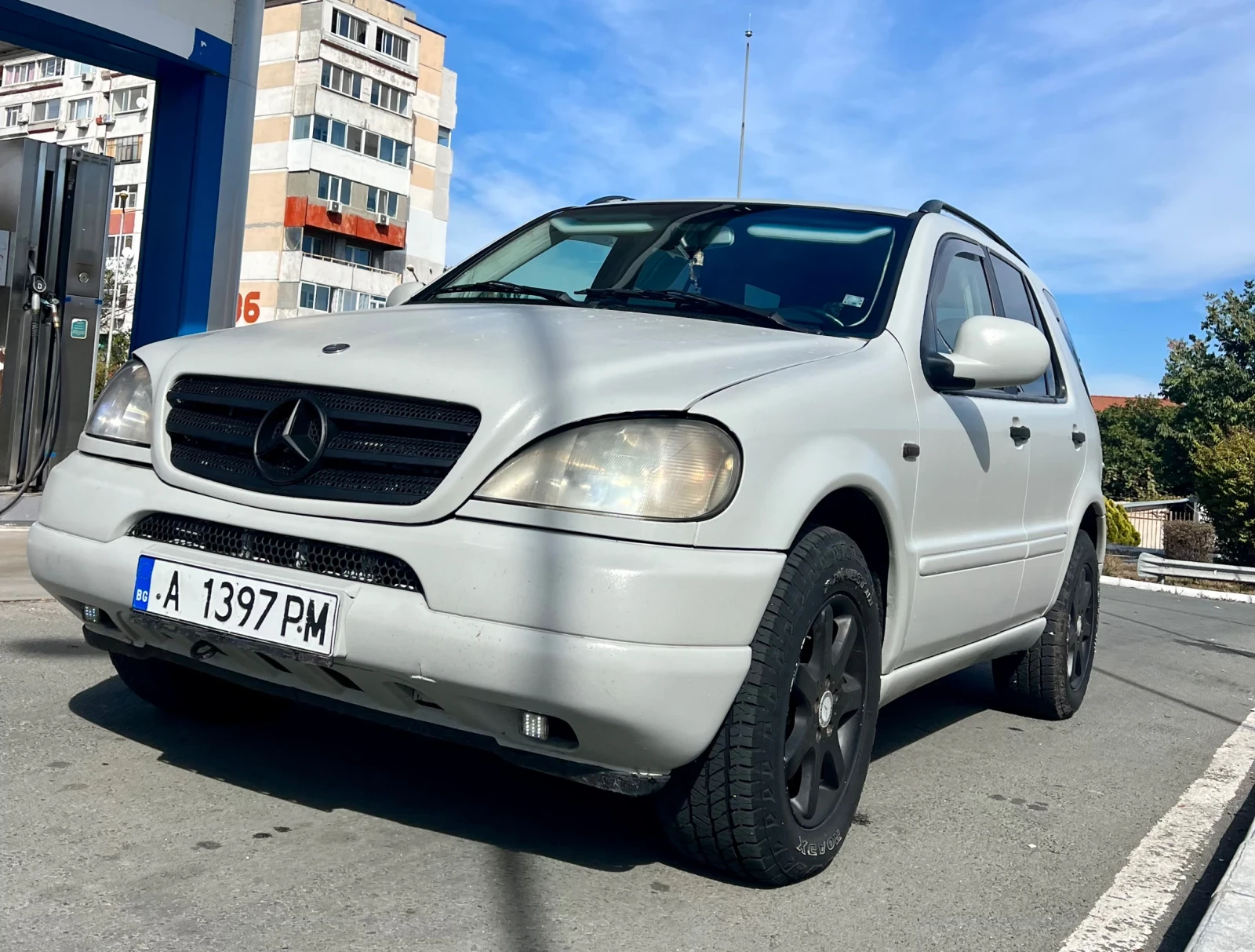 Mercedes-Benz ML 270, снимка 3 - Автомобили и джипове - 56517714