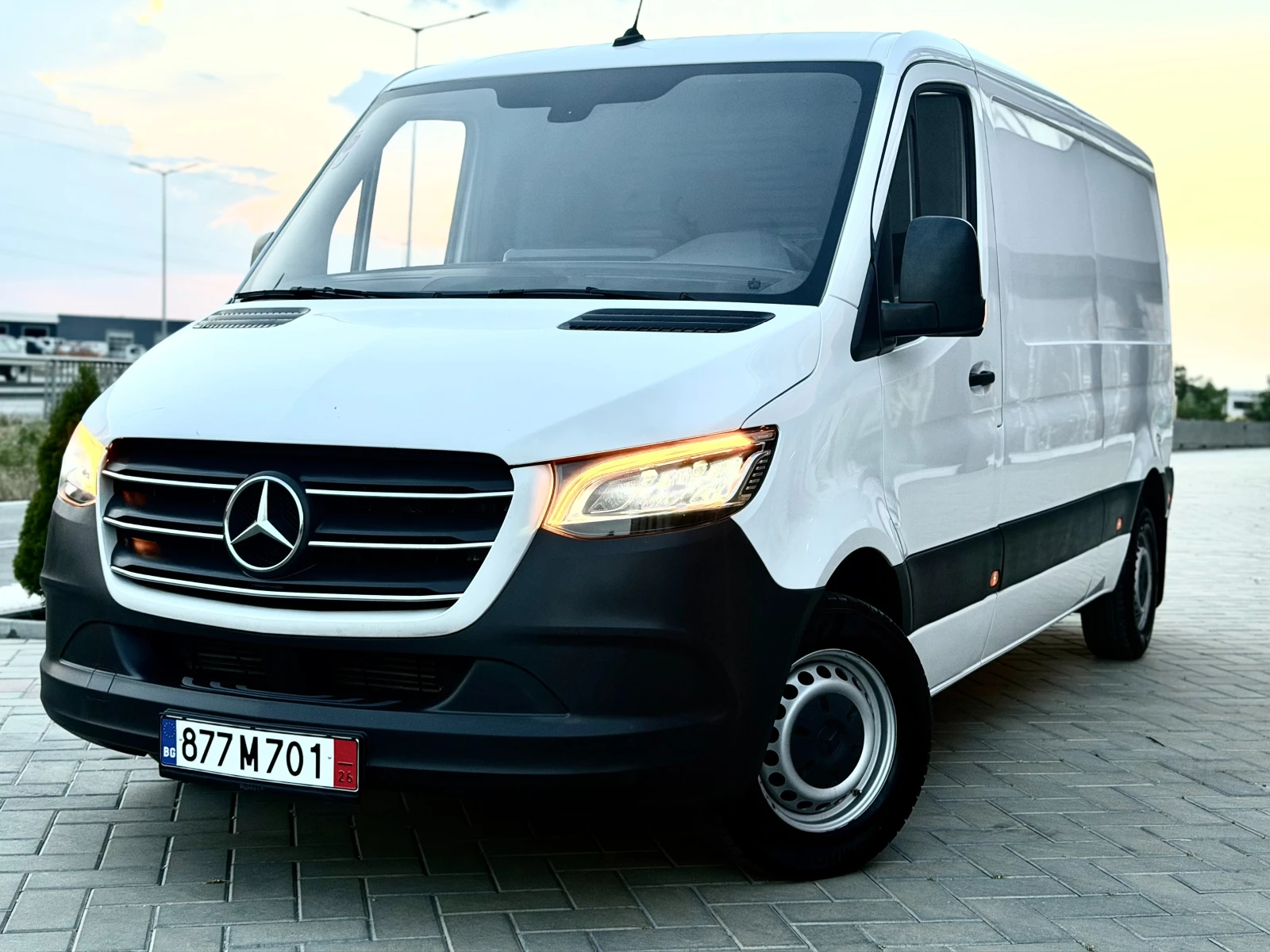 Mercedes-Benz Sprinter ОМ651!LED!Реални КМ! СРЕДНА БАЗА, снимка 3 - Бусове и автобуси - 55797972