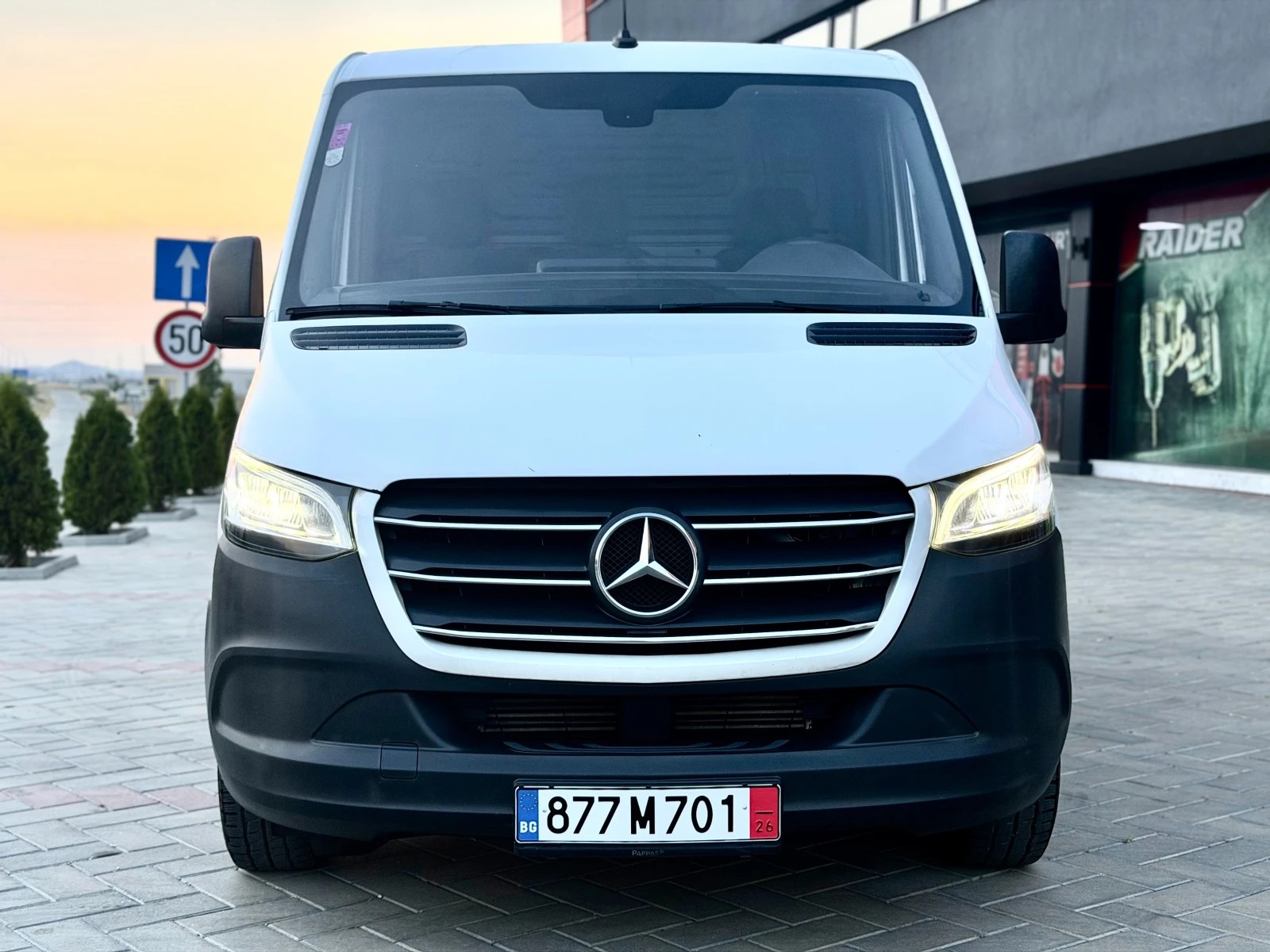 Mercedes-Benz Sprinter ОМ651!LED!Реални КМ! СРЕДНА БАЗА, снимка 4 - Бусове и автобуси - 55797972
