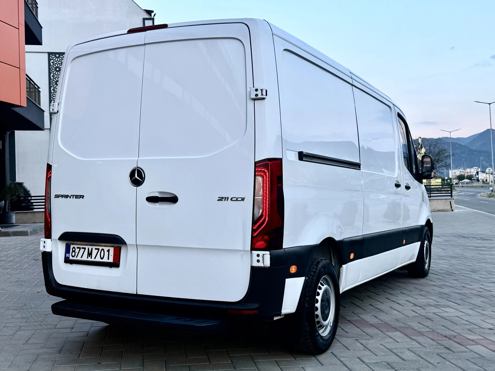 Mercedes-Benz Sprinter ОМ651!LED!Реални КМ! СРЕДНА БАЗА, снимка 6 - Бусове и автобуси - 55797972