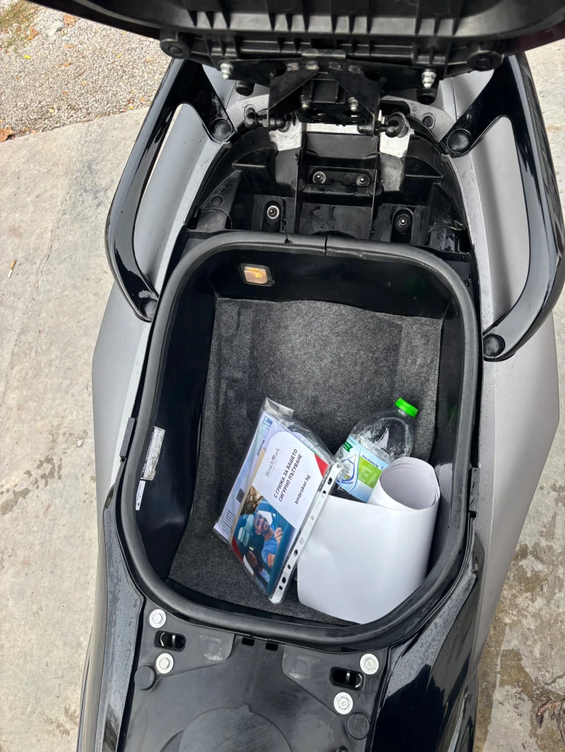 Yamaha T-max XP 500 2008 Реални километри!!!, снимка 9 - Мотоциклети и мототехника - 51735016